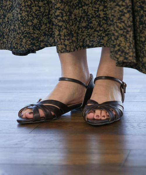 mio notis(ミオノティス)の「【MIO NOTIS(ミオ ノティス)】カットワークサンダル(サンダル・レディース・ホワイト/ブラウン/シルバー・36/37/38)」の11枚目の写真