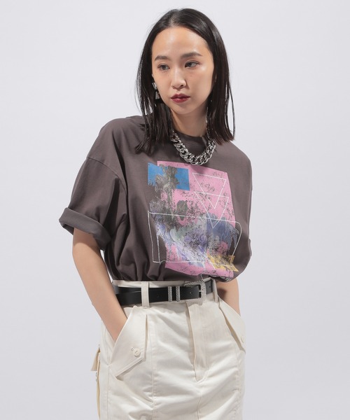 PAGEBOY（ページボーイ）の「メルティフラワーアートTシャツ（T