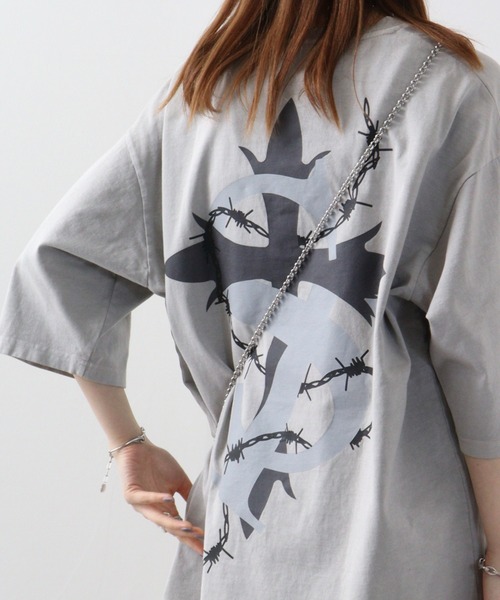 RE730(アールイーセブンサーティー)の「Vintage logo print short sleeve T-shirt / 古着風ロゴプリント半袖Tシャツ unisex(Tシャツ/カットソー・メンズ・ピンク系その他/グレー系その他/ブルー系その他2/ブラック系その他2/グレー系その他2/ブラック/ブルー系その他3/グレー/ピンク/ブルー系その他/ブラック系その他/ブラック系その他3/グレー系その他3・M/L)」の5枚目の写真