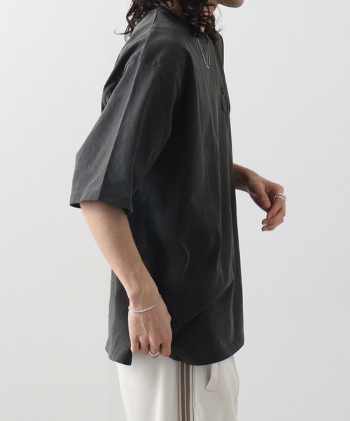 RE730(アールイーセブンサーティー)の「Vintage logo print short sleeve T-shirt / 古着風ロゴプリント半袖Tシャツ unisex(Tシャツ/カットソー・メンズ・ピンク系その他/グレー系その他/ブルー系その他2/ブラック系その他2/グレー系その他2/ブラック/ブルー系その他3/グレー/ピンク/ブルー系その他/ブラック系その他/ブラック系その他3/グレー系その他3・M/L)」の20枚目の写真