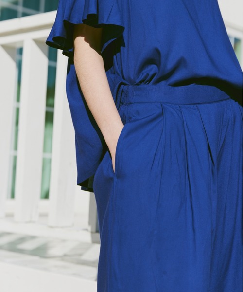 manana suerte（マニャーナスエルテ）の「レーヨンギャザーワイドパンツ（その他パンツ・レディース・ブラック/ブルー/ピンク・FREE）」の6枚目の写真