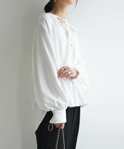 and it_(アンドイット)の「防汚加工リボンブラウス(シャツ/ブラウス・レディース・オフホワイト・M-L)」の9枚目の写真