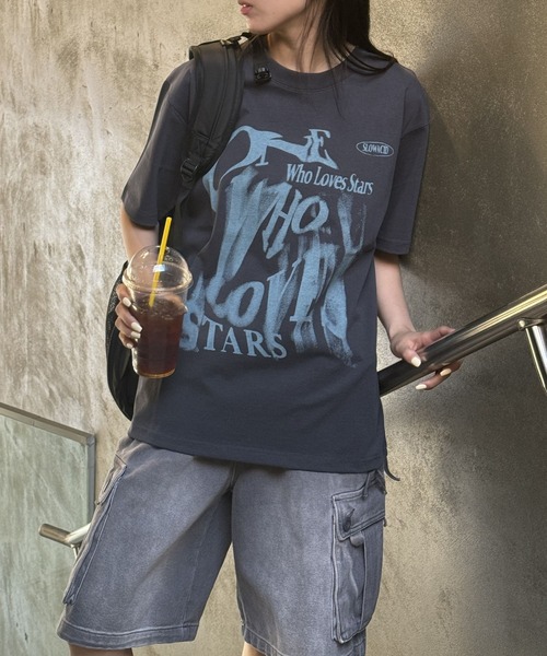 SLOWACID（スローアシッド）の「【UNISEX】SLOW ACID／GRAIN LOGO T 2118249（Tシャツ/カットソー・レディース・ブラック/ライトグレー/チャコール/ブルー・SMALL/MEDIUM/LARGE）」の3枚目の写真