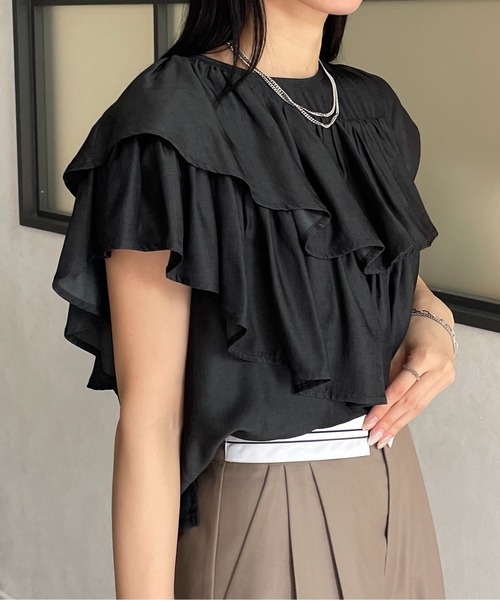 Thevon（ゼボン）の「アシメラッフルフリルブラウス（シャツ