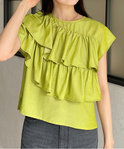 Thevon（ゼボン）の「アシメラッフルフリルブラウス（シャツ/ブラウス・レディース・グリーン/ブラック/ライトベージュ/ブルー・FREE）」の22枚目の写真