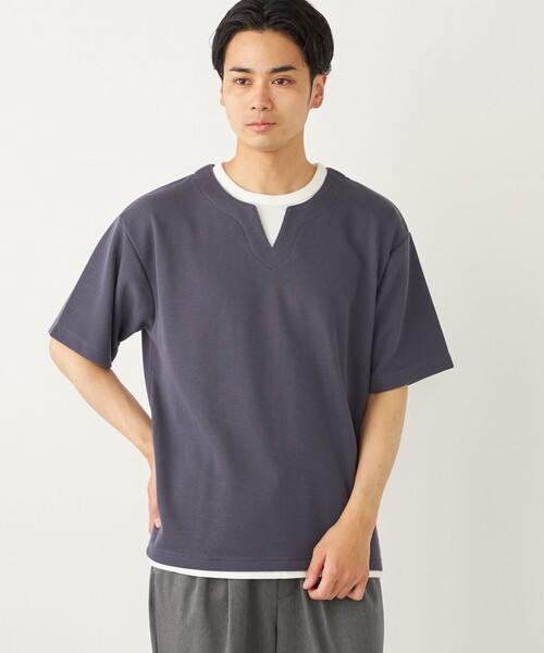 SHIPS Colors(シップス カラーズ)の「SHIPS Colors:〈手洗い可能〉フェイクレイヤード キーネック ショートスリーブ(Tシャツ/カットソー・メンズ・ダークグレー/グリーン/ブルー・MEDIUM/LARGE/X-LARGE)」の11枚目の写真