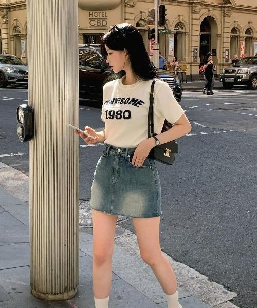BEIDELLI（ベイデリー）の「[BELLIDE MADE] AWESOMEラウンド配色半袖ニット（Tシャツ/カットソー・レディース・ネイビー/ホワイト・FREE）」の5枚目の写真
