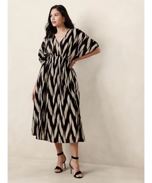 BANANA REPUBLIC FACTORY STORE(バナナリパブリック ファクトリーストア)の「BANANA REPUBLIC FACTORY STORE ボイルエルボースリーブミディワンピース(ワンピース・レディース・ブラック/イエロー・M/S/XS/L)」の2枚目の写真