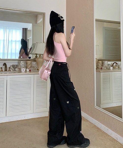 gossip!ロサンゼルス(ゴシップロサンゼルス)の「little ribbon リボン刺繍ワイドパンツ Y2K(カーゴパンツ・レディース・ベージュ/ブラック・S/M/L)」の21枚目の写真