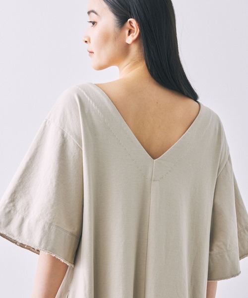 【セール】バックVカットフレアワンピース（ワンピース）｜BABYLONE（バビロン）