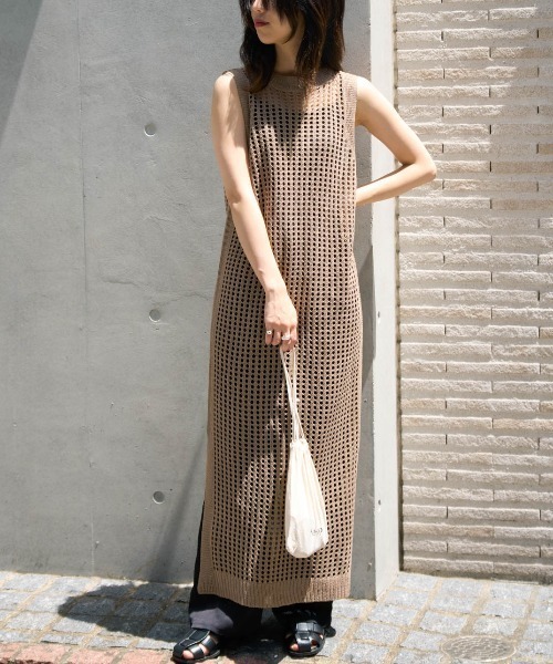 model：152cm / size：F