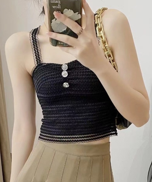 Vipoa(ヴィポア)の「lace camisole(キャミソール・レディース・ブラック/ホワイト・FREE)」の2枚目の写真