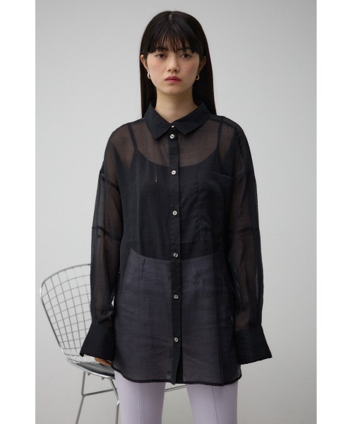 AZUL by moussy（アズールバイマウジー）の「バックスリットオーバーシャツ（シャツ/ブラウス・レディース・オフホワイト/グレー/ブラック/ホワイト系その他・FREE）」の18枚目の写真