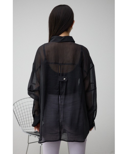 AZUL by moussy（アズールバイマウジー）の「バックスリットオーバーシャツ（シャツ/ブラウス・レディース・オフホワイト/グレー/ブラック/ホワイト系その他・FREE）」の16枚目の写真