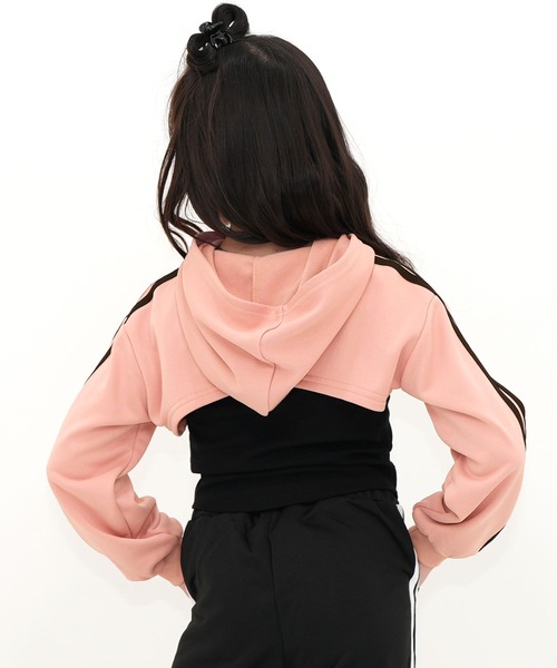 Bee des Bee(ビーデスビー)の「ライン入りトップス×タンクトップ(パーカー・キッズ・ピンク系その他/ホワイト×ブラック/ブラック系その他・140cm/120cm/110cm/150cm/130cm)」の16枚目の写真