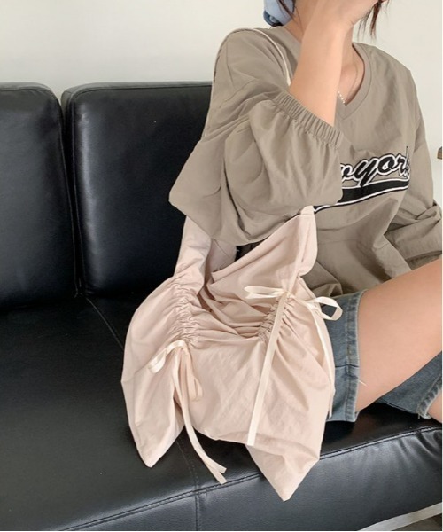 AMELY（エミリー）の「リボンシャーリングトートバッグ（ショルダーバッグ・レディース・ブラック/シルバー/ブルー/ブラック系その他/ベージュ・フリー）」の8枚目の写真