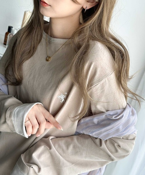 classicalelf(クラシカルエルフ)の「ヴィンテージ感をプラス。綿100%衿バイカラーワンポイント刺繍ロンTシャツ(Tシャツ/カットソー・レディース・カーキ/アイボリー/グレイッシュベージュ/ブラック・X-LARGE/SMALL/MEDIUM/LARGE)」の4枚目の写真