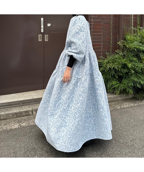 CAROLINA GLASER（カロリナ グレイサー）の「Aya / ジャカードフラワー ワンピース（ワンピース・レディース・サックスブルー/ブラック・SMALL/MEDIUM）」の4枚目の写真
