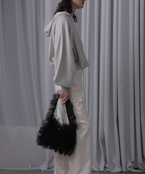 ROSE BUD（ローズバッド）の「チュールフリルショルダーバッグ（ショルダーバッグ・レディース・グレー/ブラック/ワインレッド・FREE）」の5枚目の写真