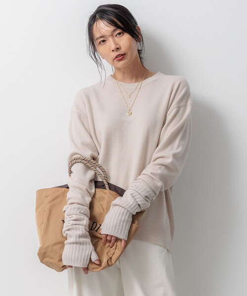 23区(ニジュウサンク)の「【Oggi2月号掲載/洗える】ピュアカシミヤ クルーネック ニット(ニット/セーター・レディース・ブラック系/ベージュ系/オレンジ系/グレー系1/こしょう色系/グレー系/ベージュ系1/ターコイズブルー系・38)」の5枚目の写真