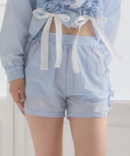 lilLilly(リルリリー)の「ナイロンフリルショートパンツ(その他パンツ・レディース・ホワイト/ブラック/ブルー/ピンク・FREE)」の3枚目の写真