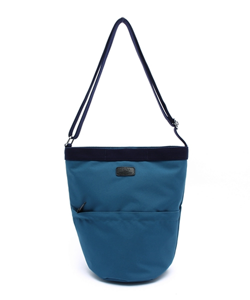 TOPKAPI（トプカピ）の「コーデュラポリ・ドラム型ショルダーバッグ（ショルダーバッグ・レディース・カーキ/ネイビー/イエロー/レッド/ブルー/ライトブルー/ベージュ・FREE）」の6枚目の写真