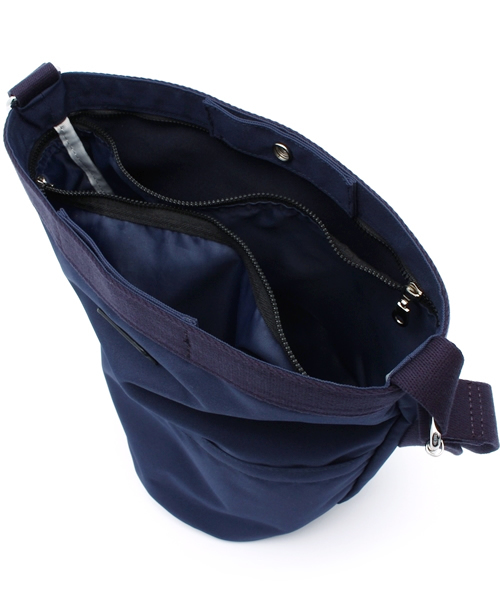 TOPKAPI（トプカピ）の「コーデュラポリ・ドラム型ショルダーバッグ（ショルダーバッグ・レディース・カーキ/ネイビー/イエロー/レッド/ブルー/ライトブルー/ベージュ・FREE）」の18枚目の写真