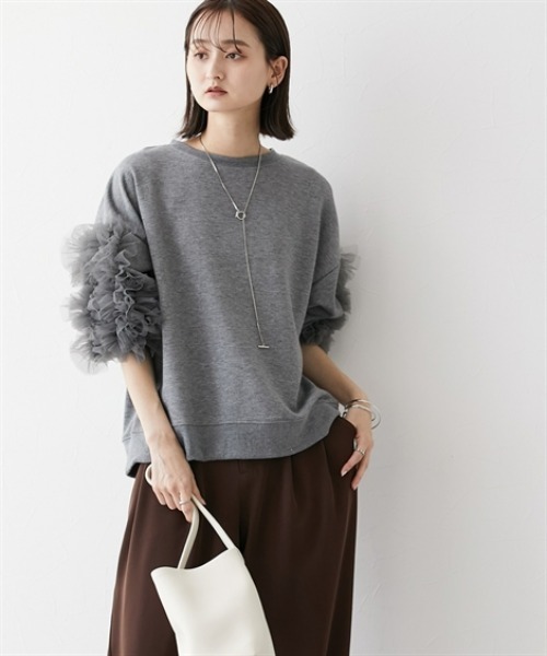 nissen（ニッセン）の「袖チュールショート丈トレーナー（スウェット・レディース・ブラック/オフホワイト/グレー・LL/L/M/S）」の9枚目の写真