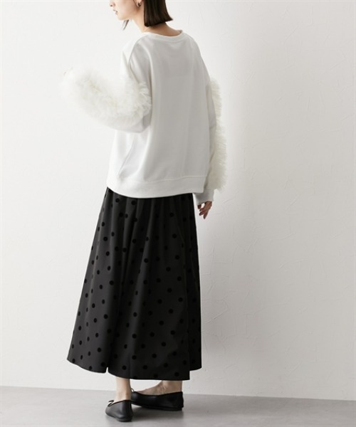 nissen（ニッセン）の「袖チュールショート丈トレーナー（スウェット・レディース・ブラック/オフホワイト/グレー・LL/L/M/S）」の16枚目の写真