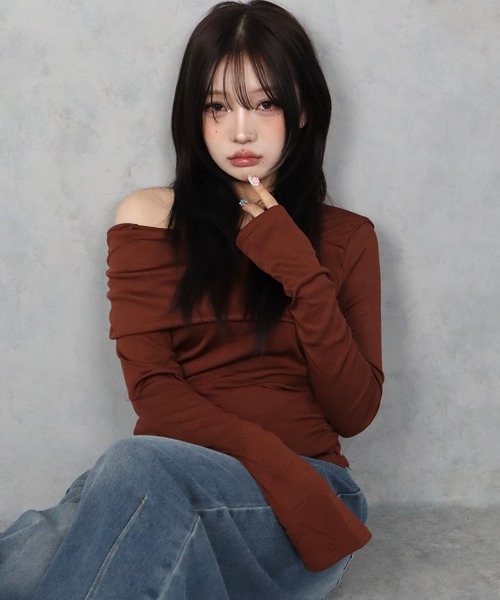 BARELY BLUE(ベアリーブルー)の「【 BARELY BLUE / ベアリーブルー 】 3Way オフショルダー トップス(Tシャツ/カットソー・レディース・ブラック/ホワイト/ブラウン・SMALL/MEDIUM/LARGE)」の3枚目の写真