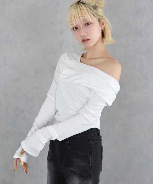 BARELY BLUE(ベアリーブルー)の「【 BARELY BLUE / ベアリーブルー 】 3Way オフショルダー トップス(Tシャツ/カットソー・レディース・ブラック/ホワイト/ブラウン・SMALL/MEDIUM/LARGE)」の1枚目の写真