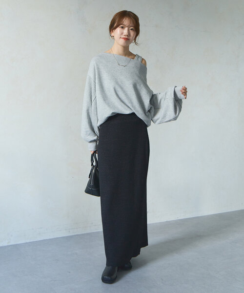 【YUNA企画】袖ロゴ刺繍3WAYワンショルスウェット YUNA企画】袖ロゴ刺繍3WAYワンショルスウェット(Tシャツ