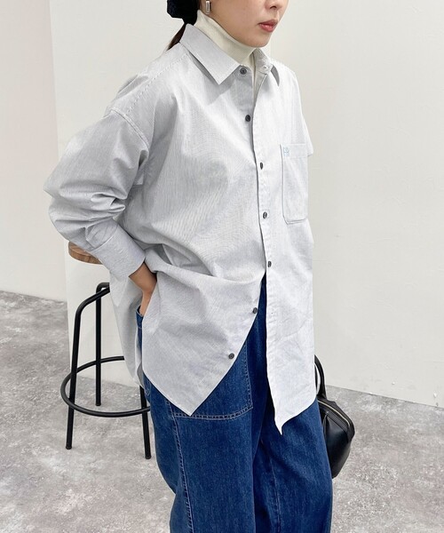 fredy emue(フレディエミュ)の「FR刺繍ストライプシャツ(シャツ/ブラウス・レディース・ブラック系その他/ホワイト系その他2/グレー系その他・38)」の9枚目の写真