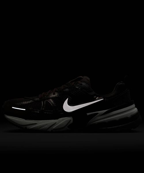 セール】ナイキ V2K ラン シューズ / Nike V2K Run Shoes HJ4497-200