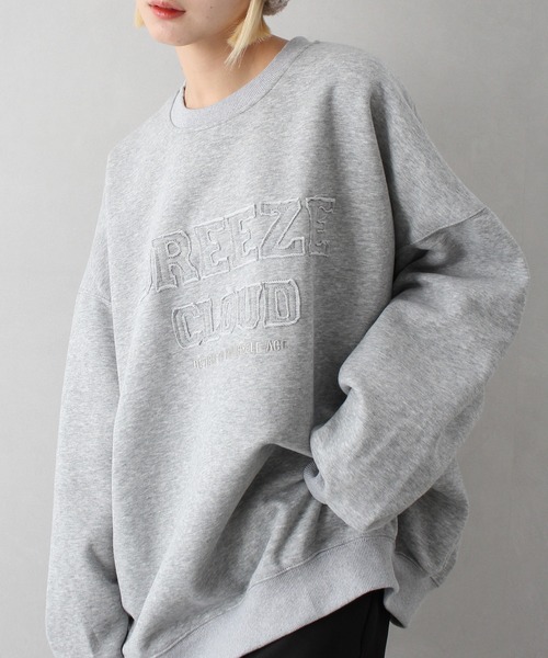 SpRay（スプレイ）の「貼付けロゴスウェット（スウェット・レディース・ボルドー/ブラック/チャコールグレー/グレー/モカ・FREE）」の4枚目の写真