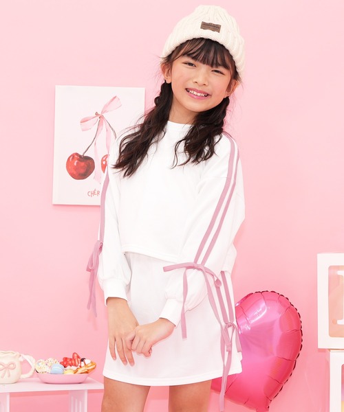 Bee des Bee（ビーデスビー）の「トレーナー＆スカート セットアップ（セットアップ・キッズ・ブラック/ライトブルー/グレー/ホワイト/ピンク・100cm/110cm/120cm/130cm/140cm/150cm）」の2枚目の写真