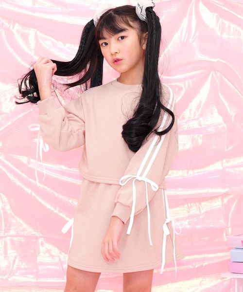 Bee des Bee（ビーデスビー）の「トレーナー＆スカート セットアップ（セットアップ・キッズ・ブラック/ライトブルー/グレー/ホワイト/ピンク・100cm/110cm/120cm/130cm/140cm/150cm）」の5枚目の写真