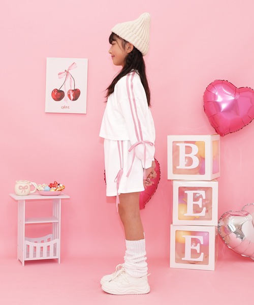 Bee des Bee（ビーデスビー）の「トレーナー＆スカート セットアップ（セットアップ・キッズ・ブラック/ライトブルー/グレー/ホワイト/ピンク・100cm/110cm/120cm/130cm/140cm/150cm）」の8枚目の写真