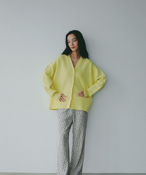A part by（アパートバイ）の「スポンディッシュVカーディガン（カーディガン/ボレロ・レディース・ベージュ/ネイビー/グリーン系その他2/アイボリー/ブラック系その他2/ライトイエロー・FREE）」の15枚目の写真
