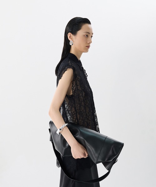 JNBY（ジェーエヌビーワイ）の「Sheer Lace Shirt / シアーレースシャツ（シャツ/ブラウス・レディース・ブラック・36/38/40）」の2枚目の写真