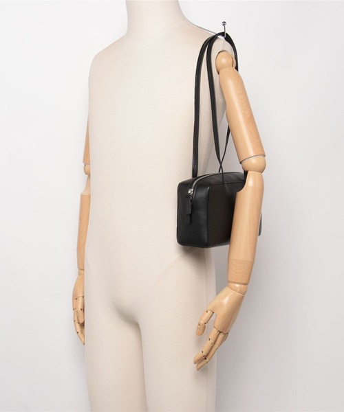 ONE.ワンドット】 / レザースクエアミニボストンBAG / ONE-008
