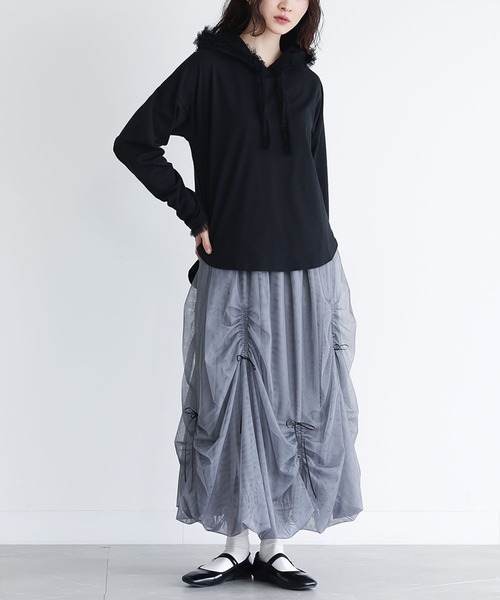 somari imagination(ソマリ イマジネーション)の「『チュールフードカットソー』(Tシャツ/カットソー・レディース・ブラック/オフホワイト・1/2)」の17枚目の写真