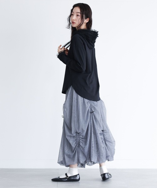 somari imagination(ソマリ イマジネーション)の「『チュールフードカットソー』(Tシャツ/カットソー・レディース・ブラック/オフホワイト・1/2)」の18枚目の写真