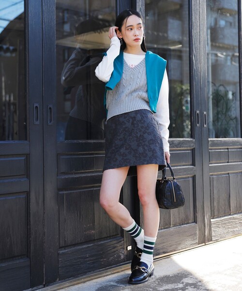 VIS（ビス）の「プリントアソートロンT（Tシャツ/カットソー・レディース・ライトグレー/ホワイト/ホワイト系その他・FREE）」の4枚目の写真