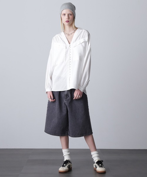 ROSE BUD（ローズバッド）の「(GENE HEAVENS)COTTON PEARL BUTTON V NECKＳHIRT（シャツ/ブラウス・レディース・グレー/ピンク/ブラウン/ホワイト・ONE SIZE）」の11枚目の写真