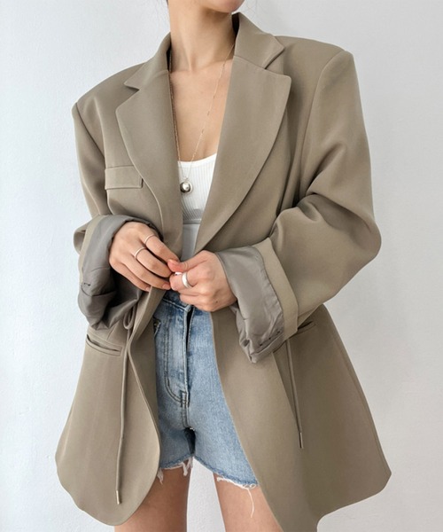 Jasmine Grandiflorum（ジャスミングランディフローラム）の「【Jasmine】ドロストテーラードシャケット（テーラードジャケット・レディース・ベージュ/ブラック・FREE）」の11枚目の写真