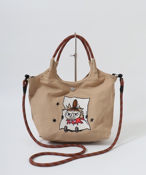 MOOMIN(ムーミン)の「MOOMIN 刺繍デザインナイロン2WAYハンドバッグ(ハンドバッグ・レディース・ネイビー/ブルー系その他/ベージュ/ホワイト系その他/レッド/グレー系その他/カーキ系・FREE)」の11枚目の写真