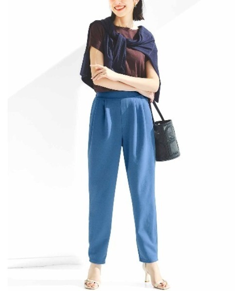 IEDIT（イディット）の「ＩＥＤＩＴ　吸汗速乾＆裏メッシュ素材の国産快適タックテーパードパンツ（スラックス・レディース・ブラック/グレイッシュベージュ/ネイビー/サックスブルー・M/L/LL/3L/S/4L）」の12枚目の写真