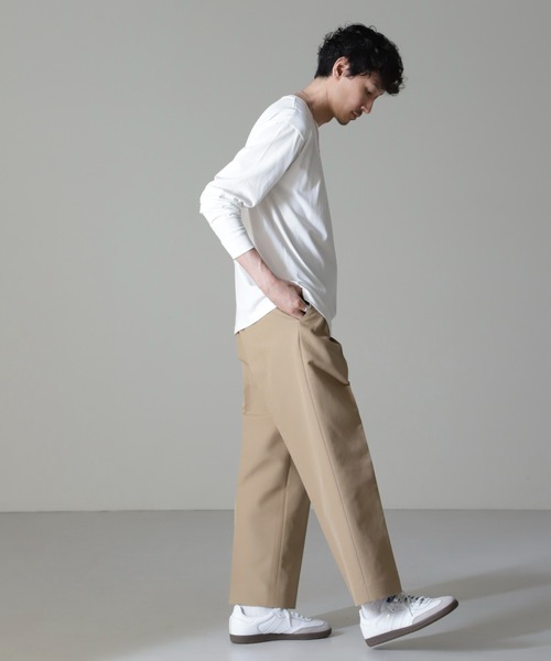 NANO universe（ナノユニバース）の「コットンダブルクロステーパークロップドパンツ（その他パンツ・メンズ・ベージュ/ネイビー・L/S/M）」の2枚目の写真