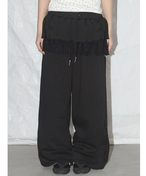 FANCY CLUB(ファンシークラブ)の「【FANCY CLUB】FRILL LACE BUTTON SWEATPANTS / 【ファンシークラブ】フリルレースレイヤードボタンスウェットパンツ(スウェットパンツ・レディース・杢グレー/ブラック・ONE SIZE)」の10枚目の写真